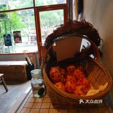 温馨的连锁社区咖啡馆