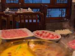 -小天鹅火锅·一线江景洪鼎旗舰店(洪崖洞店)