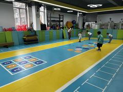 -逗你运动体能训练中心(冠城店)