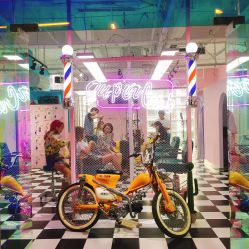 -变画·发型STUDIO