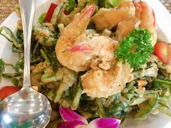 -Chom Cafe and Restaurant