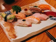 彩虹手握寿司拼盘-Hatsune隐泉日式料理(三里屯太古里店)