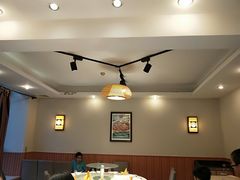 大堂-雅和生态渔庄·宜城锅巴饭(龙灵山公园店)