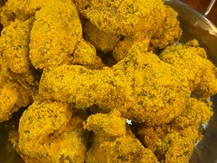 -BHC炸鸡(明洞总店)