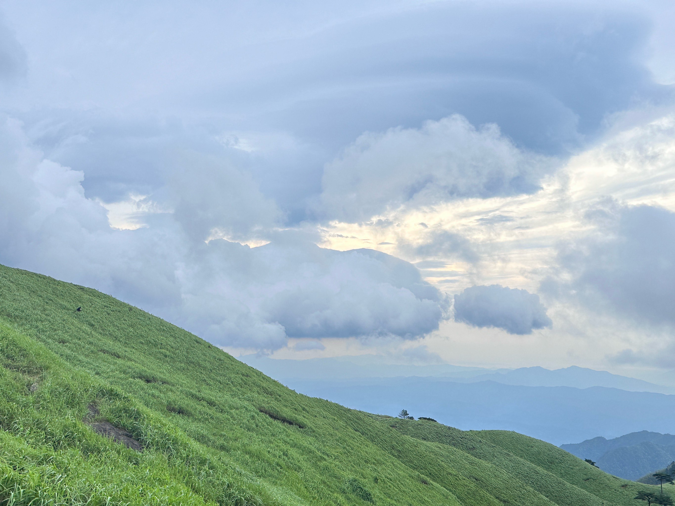 山顶绝美风光⛰️