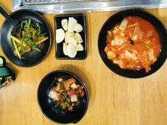 -肉甲韩国木炭烤肉(新壹街1店)