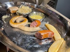 -MONICH牛排融合餐厅(和义大道购物中心店)