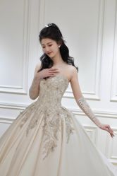 -拉瑞娜LaReine婚纱礼服高级定制