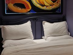 -喜鹊愉家酒店(郑州曼哈顿博览中心地铁站店)