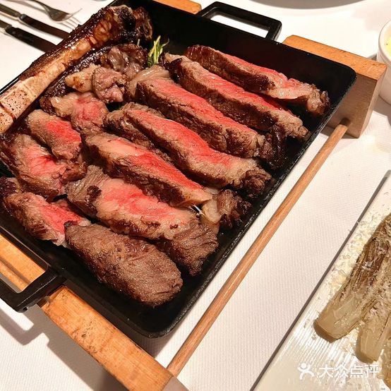 AZUR聚(北京香格里拉饭店)