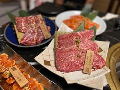 -山川小町·极番烧肉(新地假日广场店)