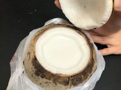 -椰爺爺·椰子冻砵仔糕