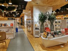 自助取餐区-新华里咖啡书吧(新华书店小寨店)