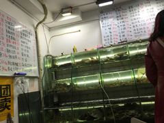 -覃记海鲜美食餐厅