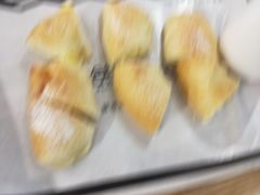 -焙丽拾光(麦凯乐直营店)