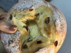 蔓越莓乳酪面包-执茶识麦(万达华府店)