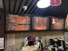 -红宝石·鲜奶小方·海派西点房(南丹店)