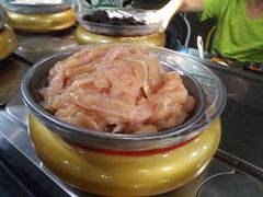 鲜鸡肉-汤响自助回转火锅百汇(乐峰广场店)