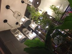 -阿瓦山寨·湘菜现炒·剁椒鱼头王(咸阳总店)