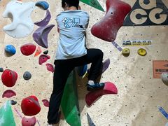 -问山MountQuest攀岩馆