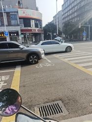 -蓝调造型·烫发·染发