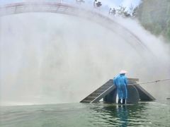 -仙人谷漂流景区