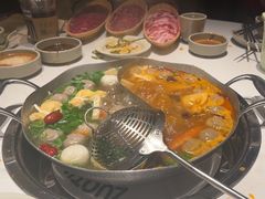 -左庭右院鲜牛肉火锅(金山万达店)