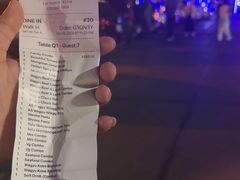 -牛魔王时尚回转餐厅