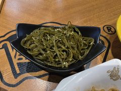 酸辣海带丝-鹤记生煎(touch12街店)