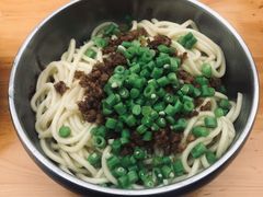 素椒杂酱面-左撇子私房面