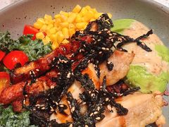 鳗鱼拼嫩鸡腿肉牛油果能量碗-乐凯撒披萨(蛇口花园城店)