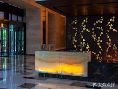 -上海龙之梦万丽酒店