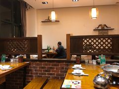 大堂-山沟沟羊小馆&烤全羊羊肉汤(麦岛店)