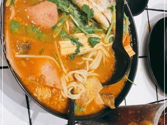 -肥汁米蘭香港米线(长宁来福士店)