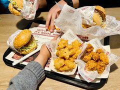 -The Habit Burger Grill 哈比特汉堡(复兴soho店)