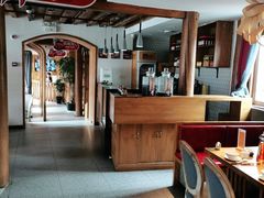 大堂-隔壁老王·家常云南菜(花巷店)