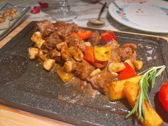 田园澳洲骰子牛肉-蜜桃花开·中西融合菜E&W(南长街店)