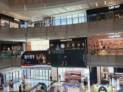 -上海来福士广场