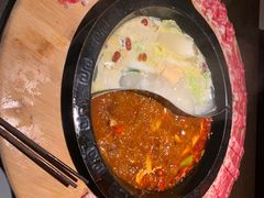 -九牧鱻·渝老鬼重庆火锅(人民路店)