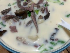 -清真·玛丽亚新疆菜主题餐厅(浙江中路店)