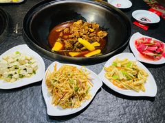 -缘福乡村铁锅炖民宿(八达岭店)