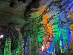 -泰安地下龙宫景区