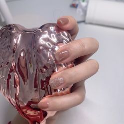 -赢韵美甲美睫瑞士净斑中心