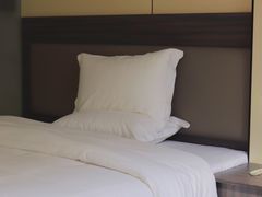 -鹏城丽景酒店(华强北红岭地铁站店)