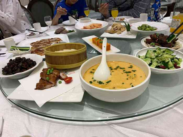 新黄埭大酒店(黄埭店)-"同学家孩子满月酒,定在这家酒店口味:中.