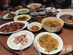 -肆海小川菜酒馆Wine Bistro (青年路店)