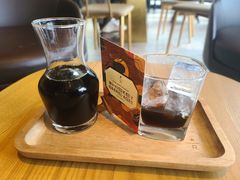 -星巴克臻选(上海合生汇1F店)