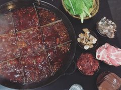 -岗上渣渣老火锅(两路口店)