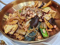 麻辣香锅-阿上阿上麻辣香锅&麻辣烫(朝阳蓝色港湾店)