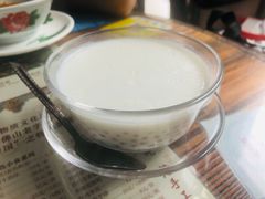 鲜奶芋圆西米露-周大娘牛乳(旧寨古村总店)